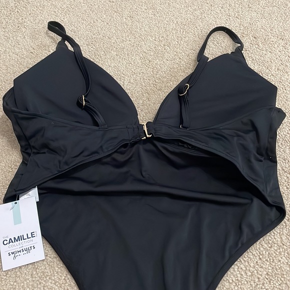 NWT Swimsuits for all by Camille Kostek one piece bathing suit - Picture 5 of 6